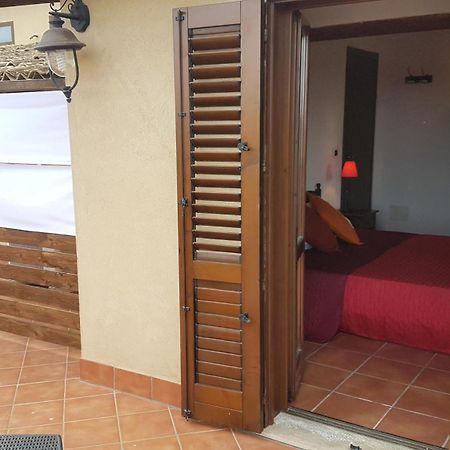 B&B Casale Siciliano Di Miryam Tiralongo アヴォラ エクステリア 写真