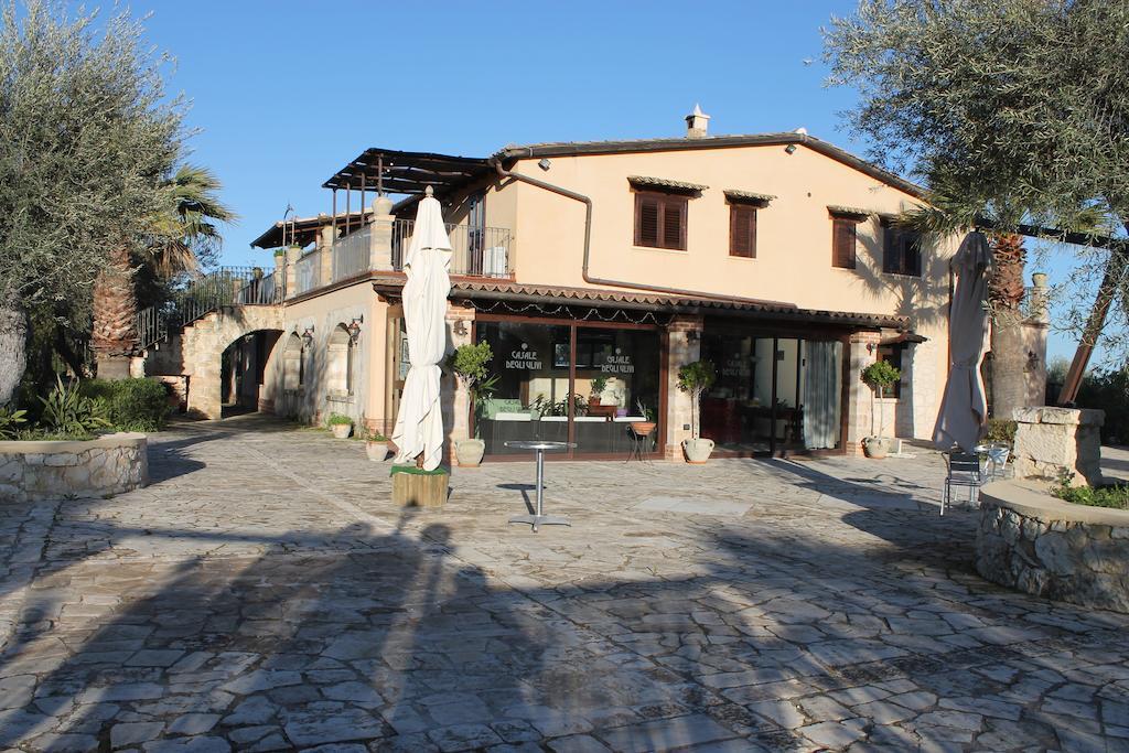B&B Casale Siciliano Di Miryam Tiralongo アヴォラ エクステリア 写真