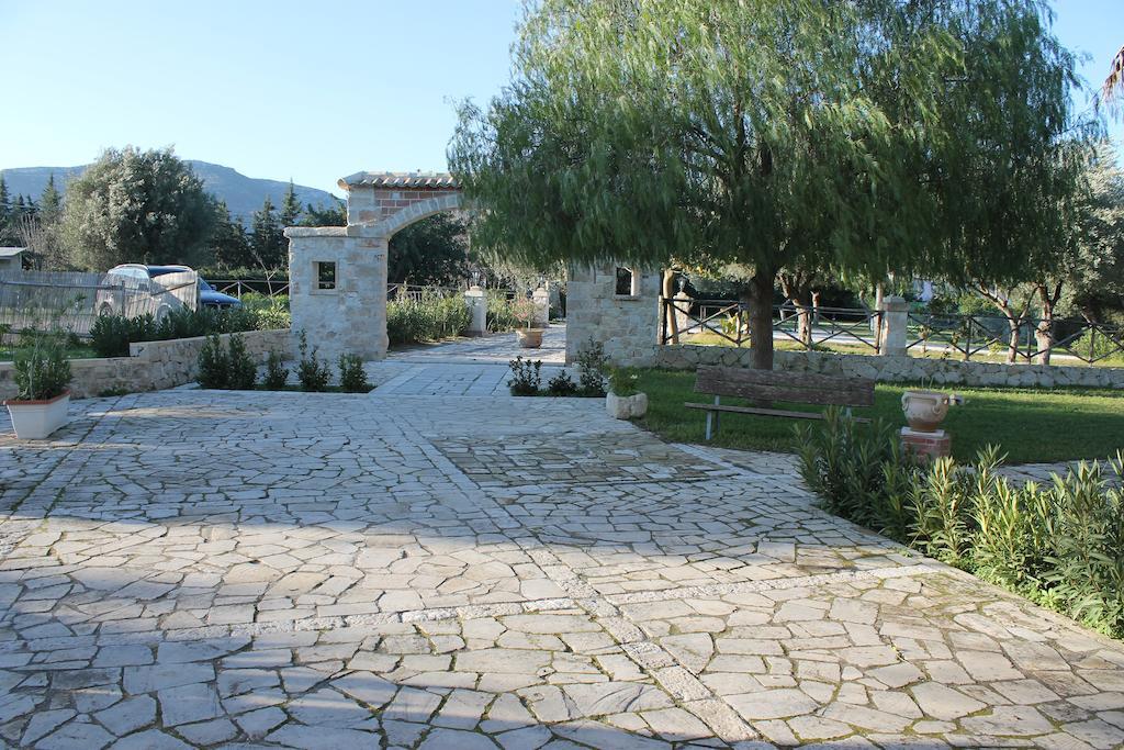 B&B Casale Siciliano Di Miryam Tiralongo アヴォラ エクステリア 写真