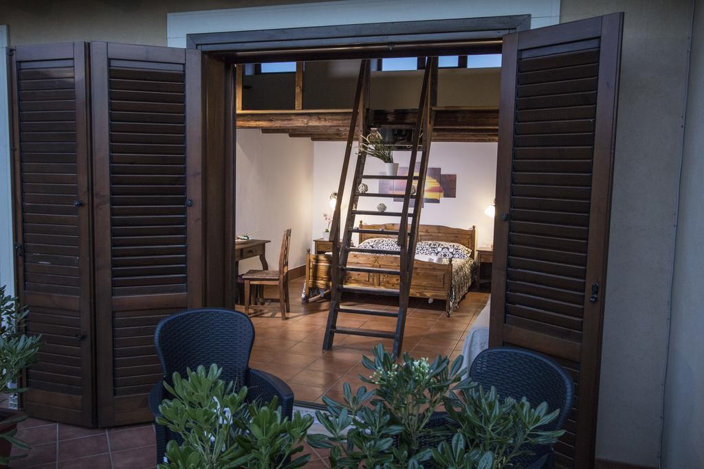 B&B Casale Siciliano Di Miryam Tiralongo アヴォラ エクステリア 写真
