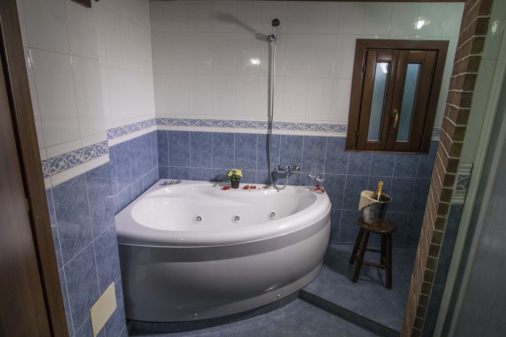 B&B Casale Siciliano Di Miryam Tiralongo アヴォラ エクステリア 写真