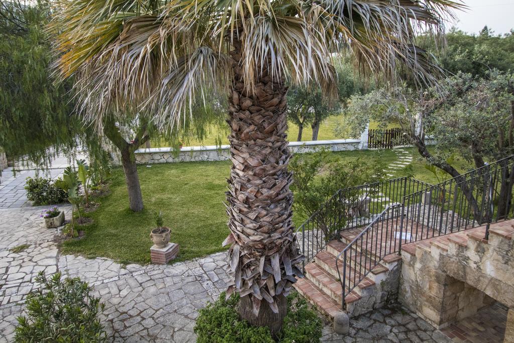 B&B Casale Siciliano Di Miryam Tiralongo アヴォラ エクステリア 写真