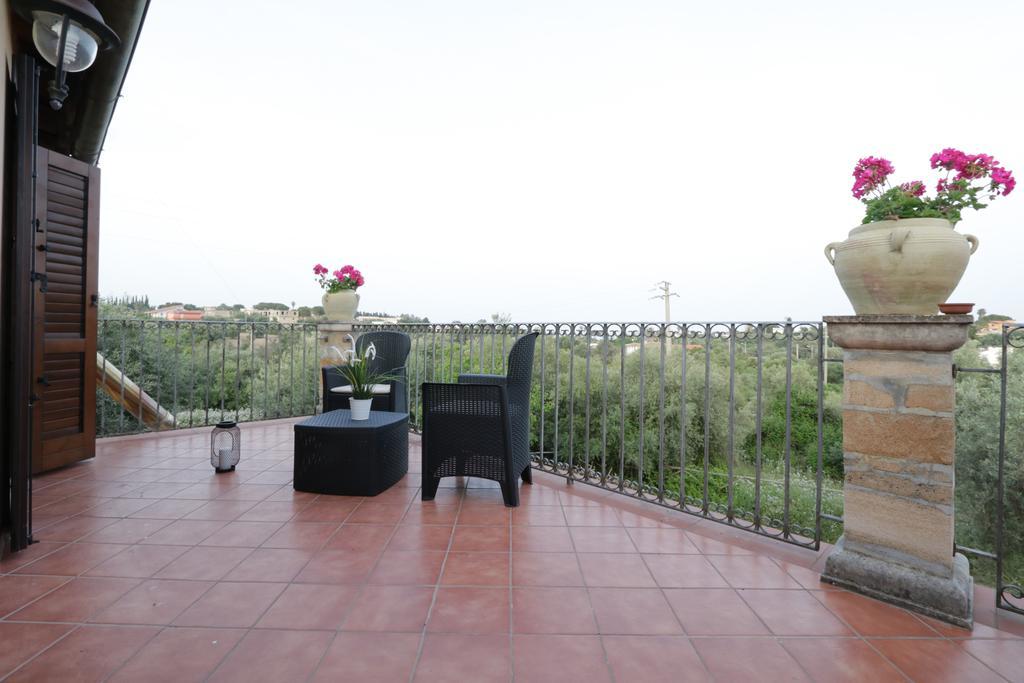 B&B Casale Siciliano Di Miryam Tiralongo アヴォラ エクステリア 写真